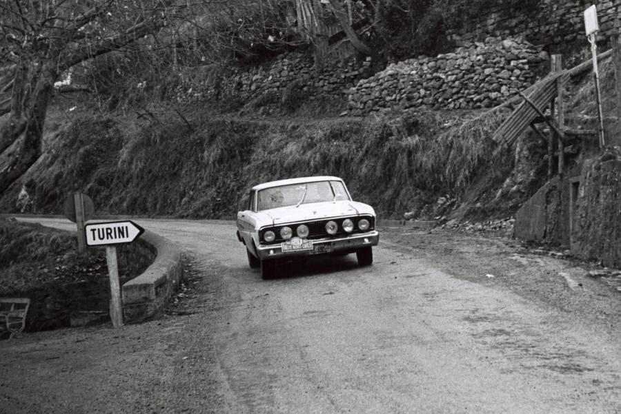  Ford Falcon 1964 года  (фото 14 из 24)
